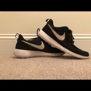 nike roshe one